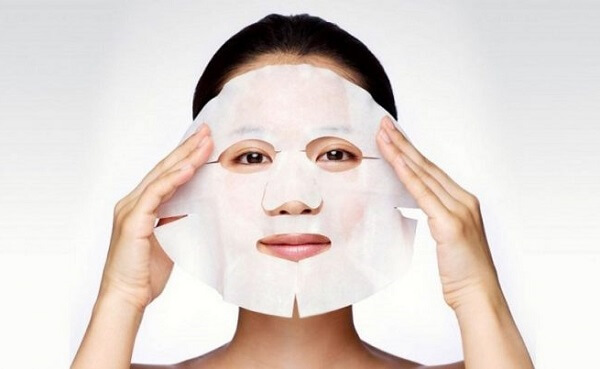 Đắp mặt nạ là bước không thể thiếu để đẩy nhanh quá trình cấp ẩm cho làn da