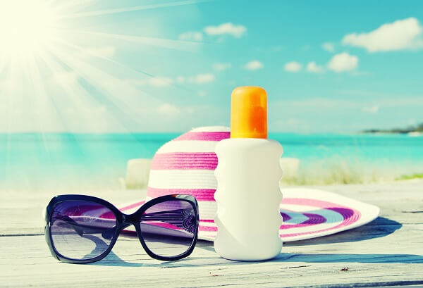 Sử dụng kem chống nắng hạn chế rối loạn sắc tố da